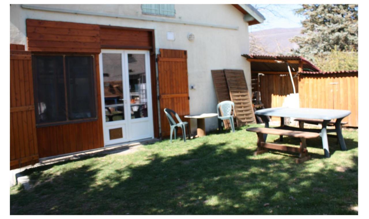 petit studio, bien équipé, à la campagne Marcoux  Exterior foto